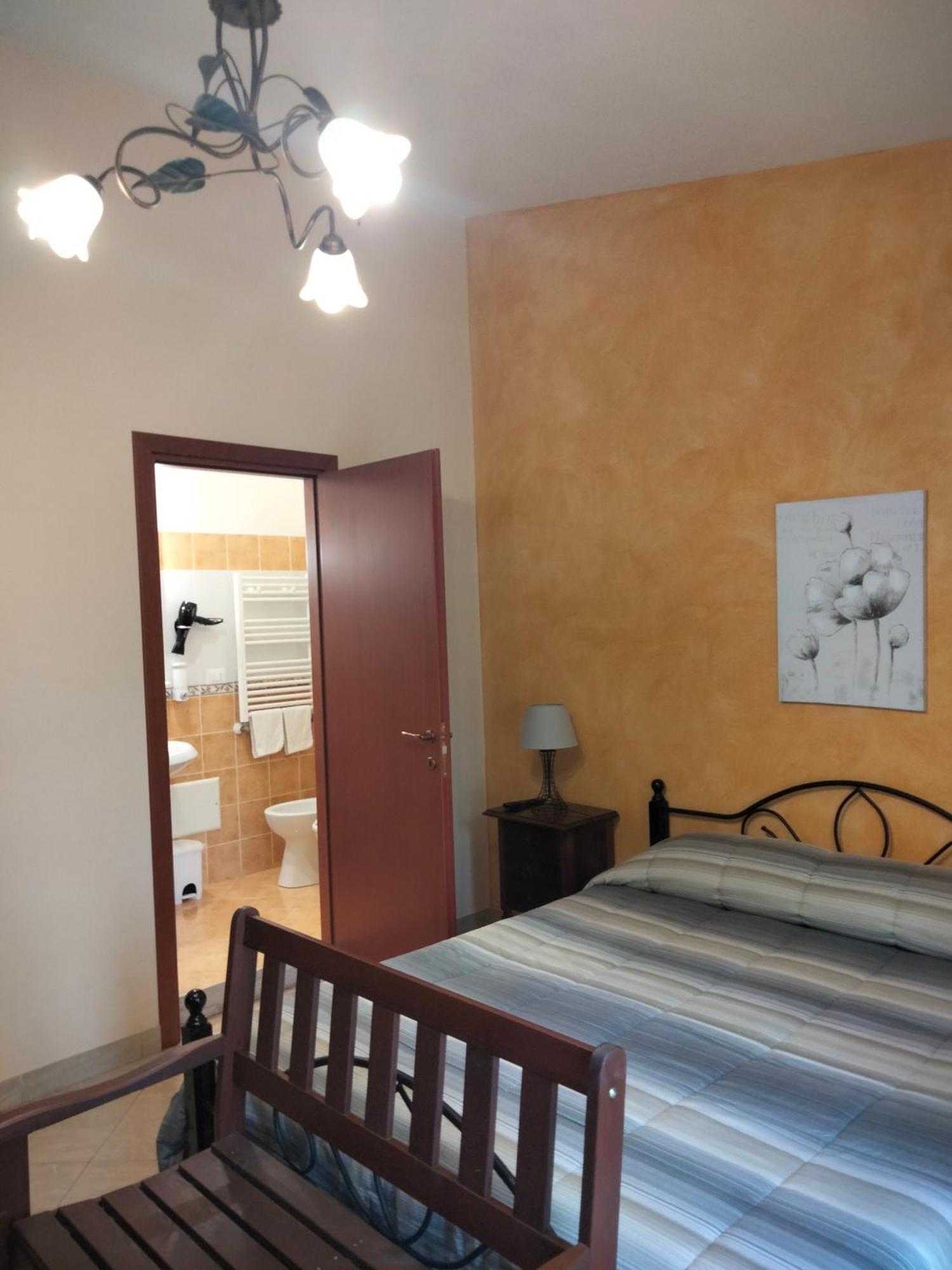 The Best Rooms & Apartments - Parcheggia Gratis Sotto Casa Ed Entra - Mazara del Vallo Extérieur photo