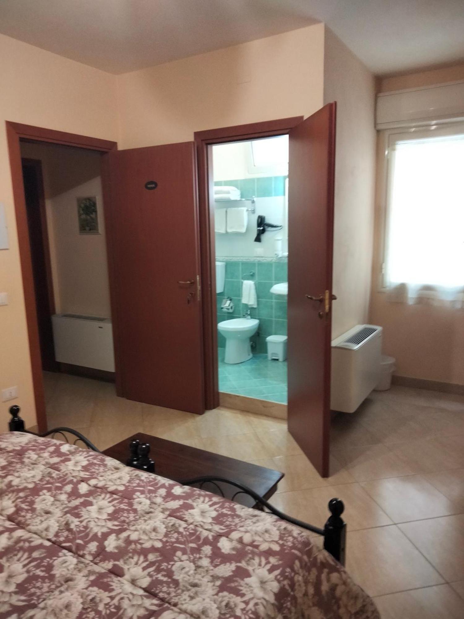 The Best Rooms & Apartments - Parcheggia Gratis Sotto Casa Ed Entra - Mazara del Vallo Extérieur photo